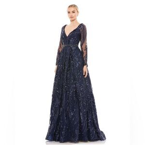 Elegant Navy Blue Evening Gown